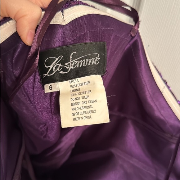 La Femme Homecoming Purple Dress - Size 6 - Picture 3 of 3
